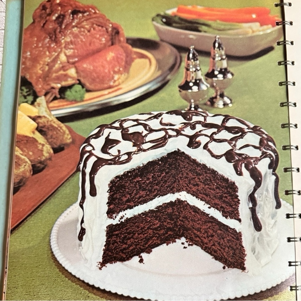 Betty Crocker's NEW GOOD and EASY Cook Book 1962 First Edition, 4th Printing - Picture 8 of 9